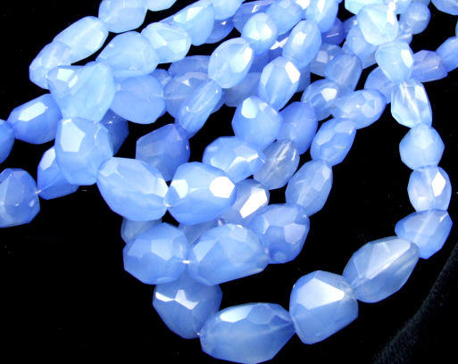 Design 1772: blue chalcedony faceted beads