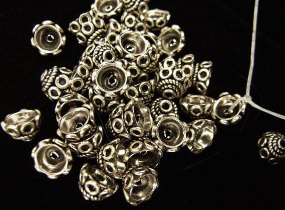 Design 3114: silver silver beads