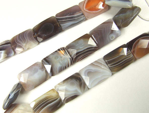 Design 5677: Gray botswana agate faceted beads
