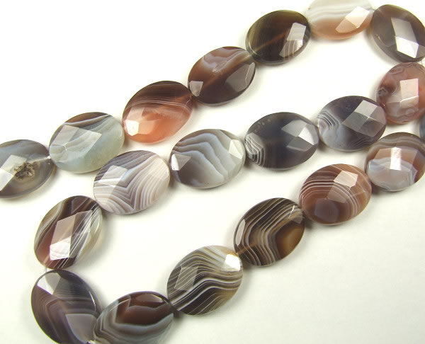 Design 5679: Gray botswana agate faceted, oval beads