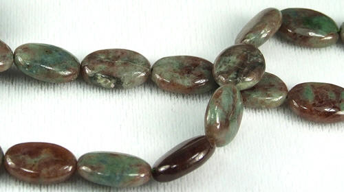 Design 5699: Red, Green quartz oval beads