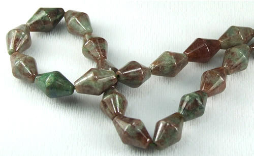 Design 5701: Red, Green quartz beads