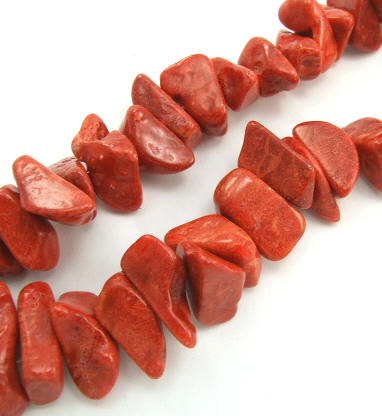 Design 5723: red sponge coral chips beads