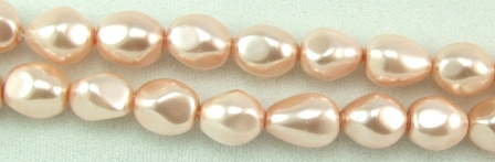 Design 5804: Pink mother-of-pearl nuggets beads