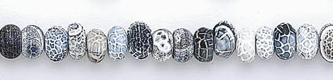 Design 6822: black, white agate rondelle beads