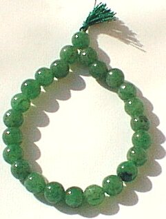 Design 580: green aventurine stretch bracelets