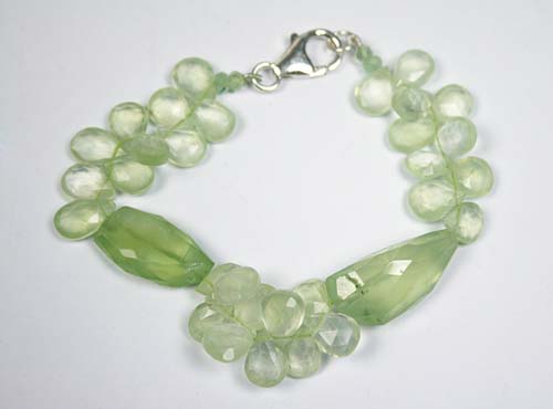 Design 7783: Green peridot drop bracelets