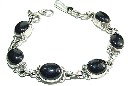 Design 8909: black onyx bracelets