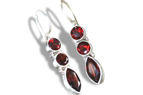 Design 1001: red garnet earrings