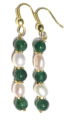 Design 1375: green,white pearl earrings