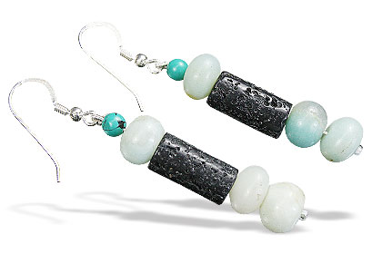 Design 15582: black,green lava earrings
