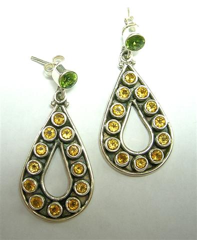 Design 1670: yellow,green citrine drop earrings