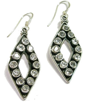 Design 1794: white white topaz earrings