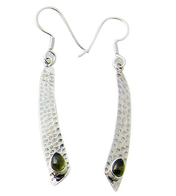Design 21106: green peridot earrings