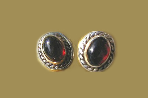Design 438: red garnet earrings