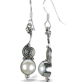 Design 5056: white pearl earrings