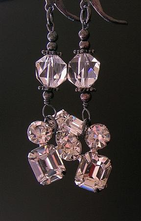 Design 5071: white crystal earrings