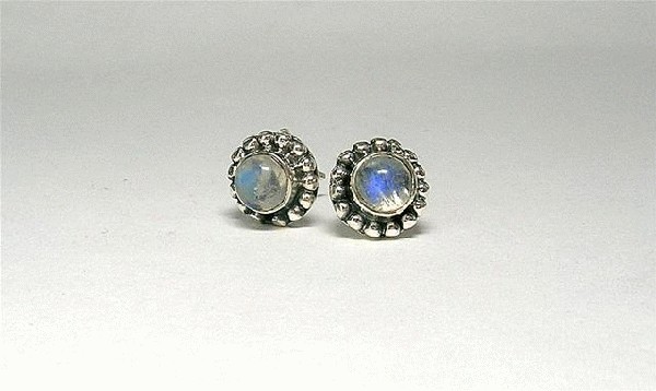 Design 5389: blue,white moonstone earrings
