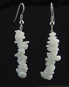 Design 5548: white onyx chipped earrings