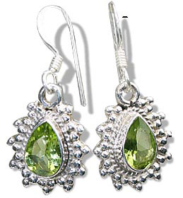 Design 6053: green peridot earrings