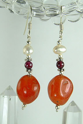 Design 6359: orange,red,white carnelian earrings
