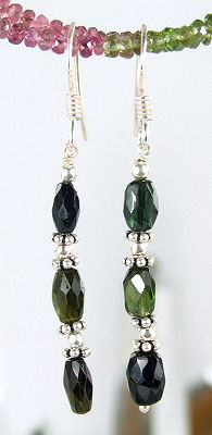 Design 6382: green peridot earrings