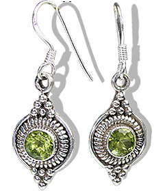 Design 7108: green peridot earrings