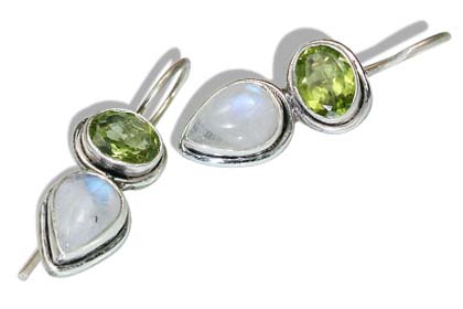 Design 7115: green,white moonstone drop earrings