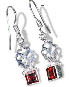 Design 7871: red garnet earrings