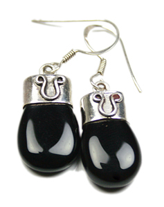 Design 7920: Black onyx earrings