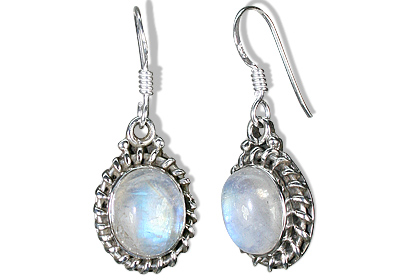 Design 7925: white moonstone staff-picks earrings