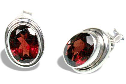 Design 852: red garnet post earrings