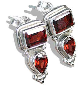 Design 8951: red garnet post earrings