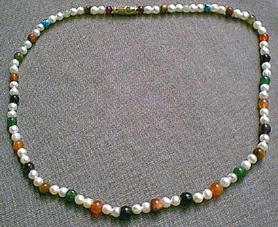 Design 127: white,multi-color pearl simple-strand necklaces