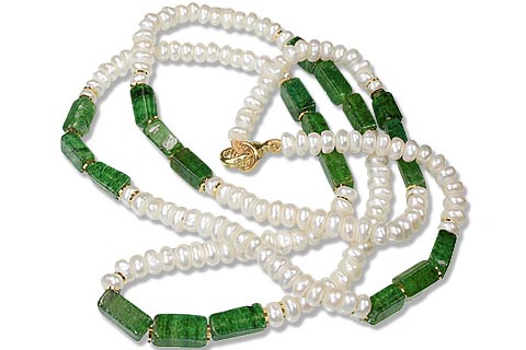 Design 155: green,white pearl necklaces