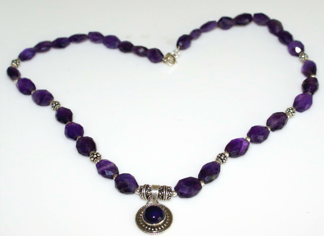 Design 1697: purple amethyst necklaces