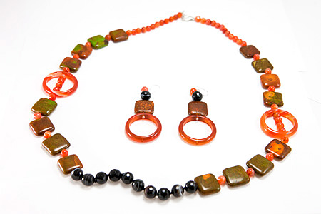 Design 17286: black onyx necklaces