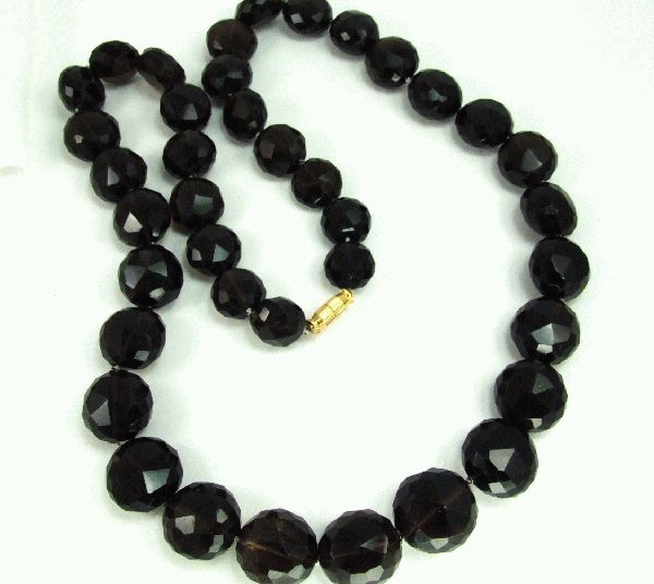 Design 5080: black,gray smoky quartz necklaces