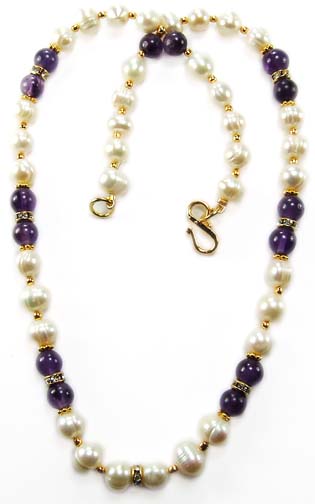 Design 5163: purple,white pearl necklaces