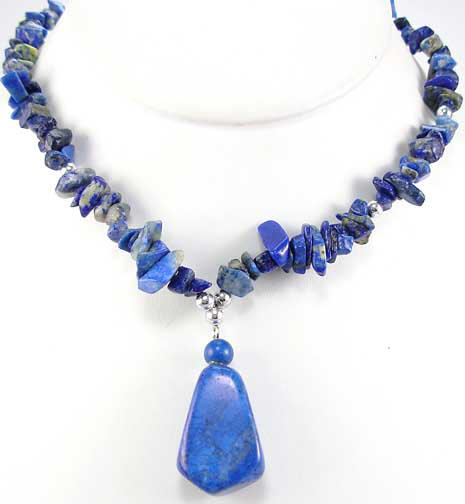 Design 5518: blue lapis lazuli chipped, pendant necklaces