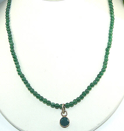 Design 6482: green aventurine pendant necklaces