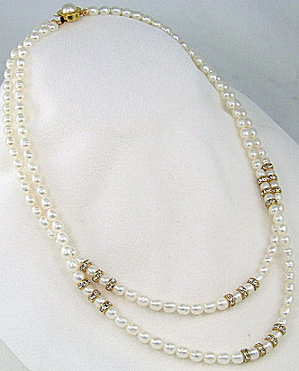 Design 7208: white pearl multistrand necklaces