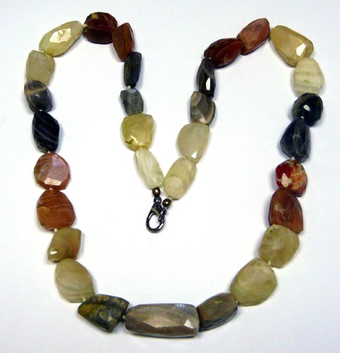 Design 7461: Brown, Beige, Green amethyst necklaces
