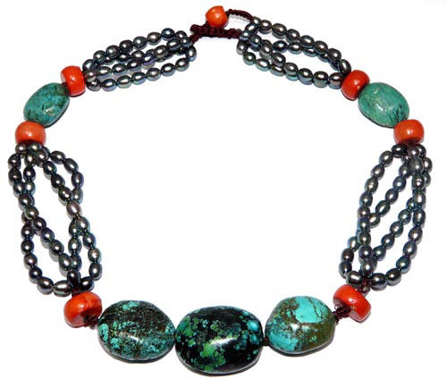 Design 7486: black,multi-color pearl chunky, ethnic necklaces
