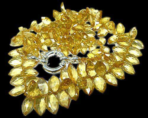 Design 7560: Yellow citrine necklaces