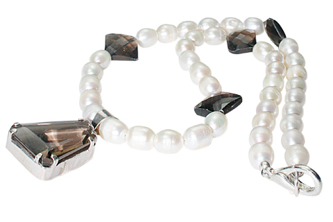 Design 7801: brown,white pearl chunky necklaces