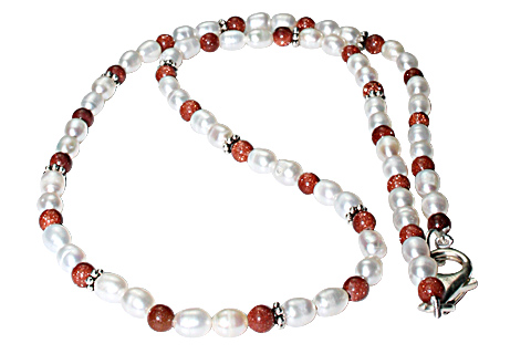 Design 7979: white pearl necklaces