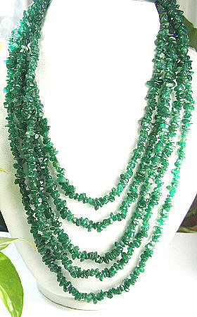 Design 8100: green aventurine chipped necklaces