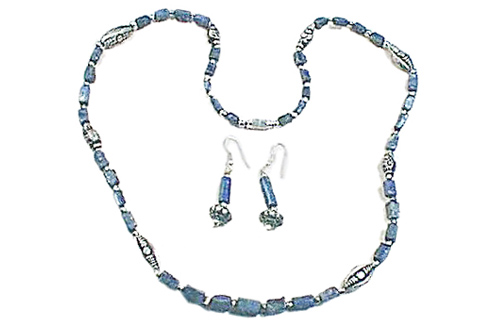 Design 9: Blue lapis lazuli necklaces