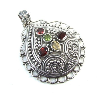 Design 1652: multi-color multi-stone pendants